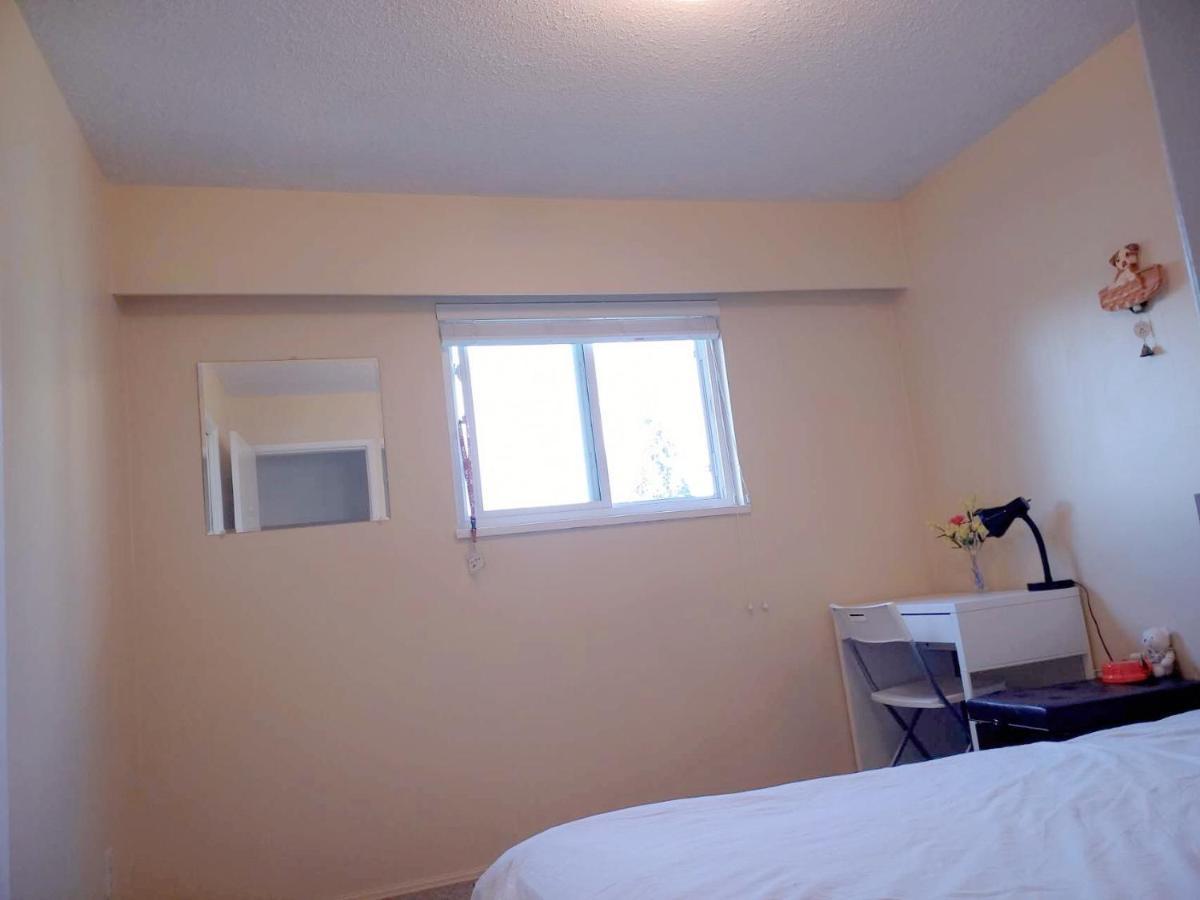 Private Room With Queen Bed In Richmond 202 エクステリア 写真