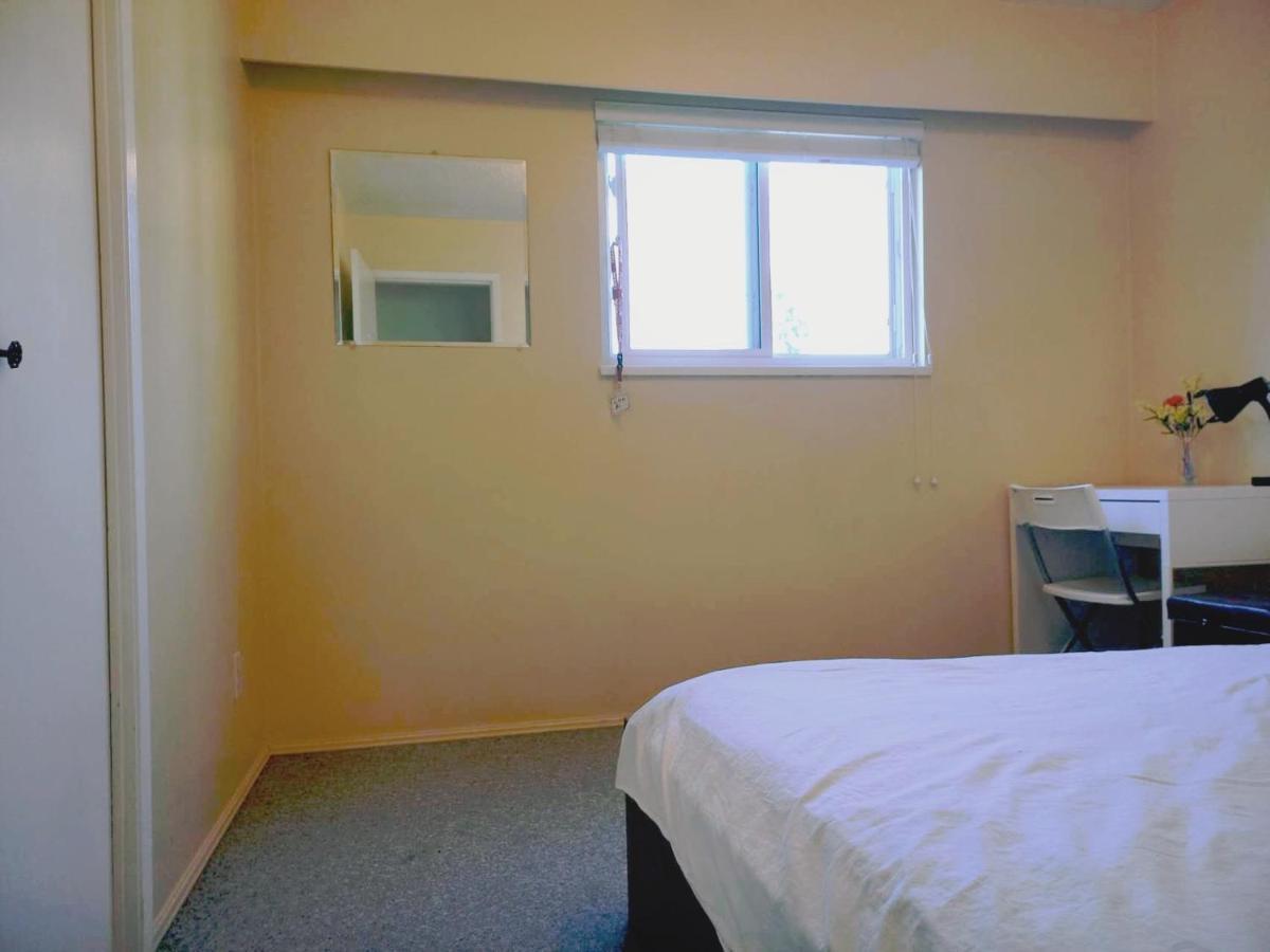 Private Room With Queen Bed In Richmond 202 エクステリア 写真